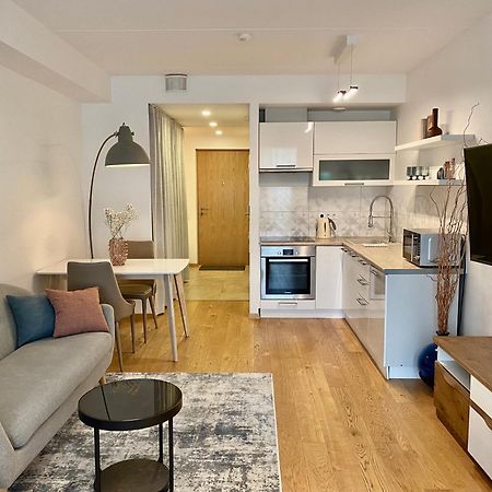 Cozy Home Apartment - Tallinn City Center ภายนอก รูปภาพ